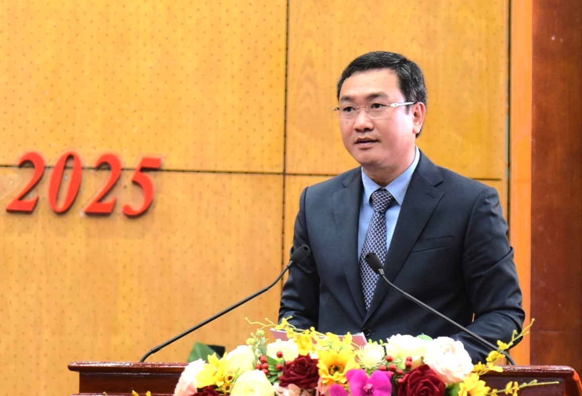 Phê chuẩn chủ tịch, phó chủ tịch 31 tỉnh, thành- Ảnh 11. Phê chuẩn chủ tịch, phó chủ tịch 31 tỉnh, thành- Ảnh 11.