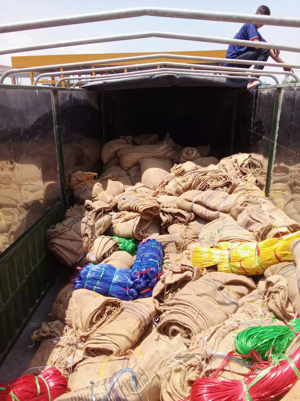 Công an TPHCM bắt 24 người, lật tẩy thủ đoạn ít ai ngờ tới - Ảnh 3.