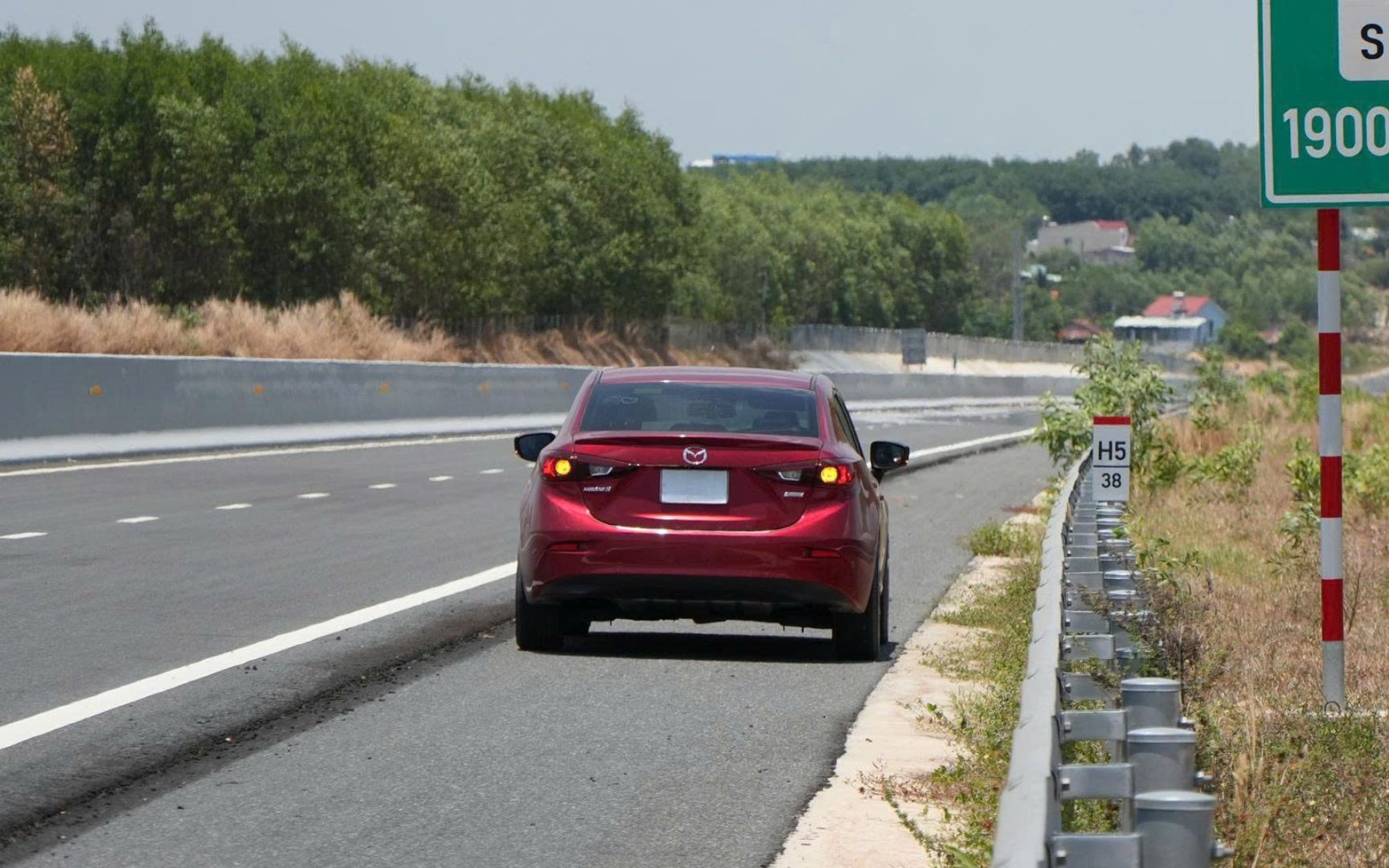 Cục CSGT hướng dẫn xử lý khi gặp sự cố trên cao tốc - Ảnh 2.