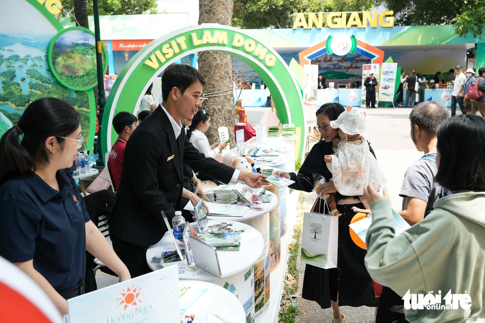 Xem xiếc, ăn ngon, trải nghiệm văn hóa 3 miền ở Ngày hội Du lịch TP.HCM - Ảnh 9.