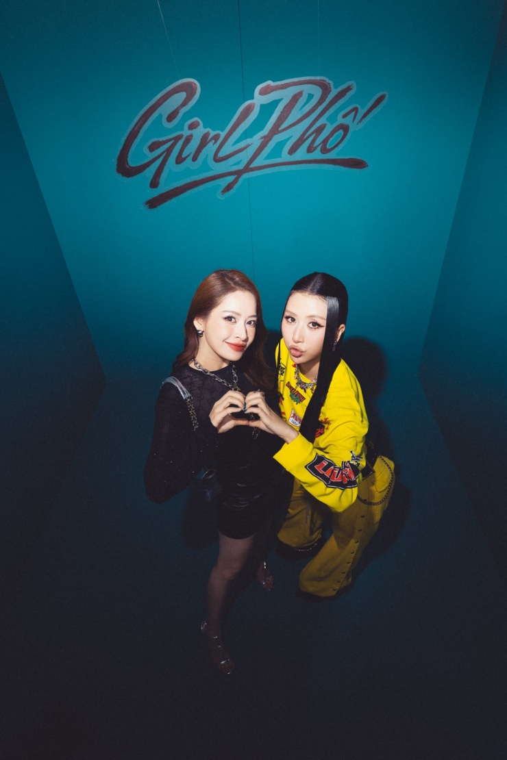 Tóc Tiên, Thảo Nhi Lê mặc sexy tại sự kiện của Quỳnh Anh Shyn 7 Bạn thân Chi Pu cũng có mặt để ủng hộ sản phẩm mới của Quỳnh Anh Shyn. Trước đó, ca sĩ kiêm fashionista đến chúc mừng Chi Pu ra mắt công ty và giới thiệu dàn nghệ sĩ do cô quản lý.