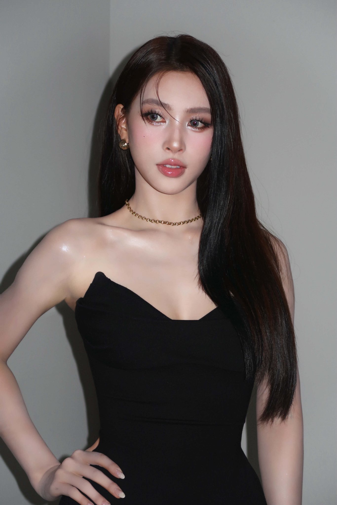 Không còn lời nào để khen cho nhan sắc của Hoa hậu Tiểu Vy khi làm cô dâu- Ảnh 4.