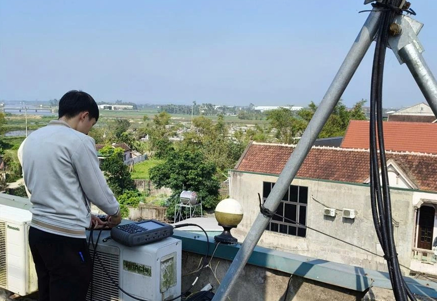 Phát hiện thiết bị kích sóng di động trái phép gây rớt cuộc gọi tại Hưng Yên- Ảnh 2.