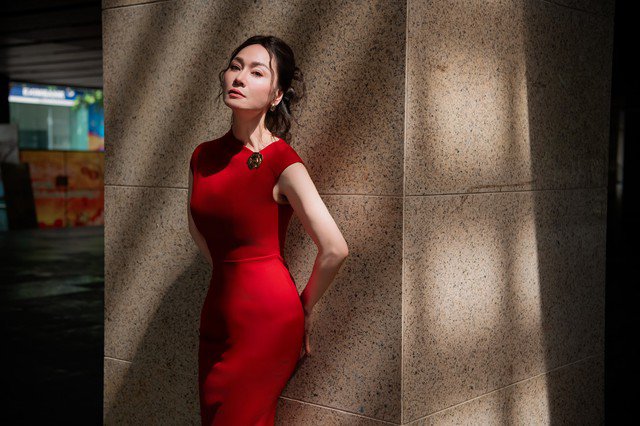 Nhờ việc chăm sóc sức khỏe và tập luyện yoga lẫn gym nhiều năm nên ở tuổi trung niên, NSƯT Quách Thu Phương vẫn giữ được vóc dáng cực kỳ trẻ trung.