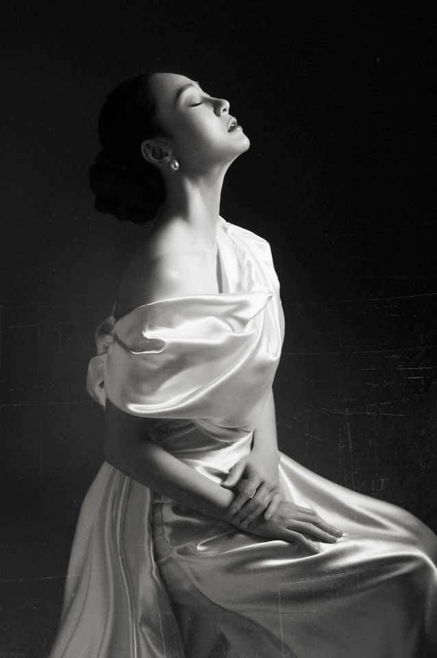 Chị khẳng định cơ thể không mỡ thừa và có làn da khỏe mạnh cùng tinh thần vui vẻ mỗi ngày. Chính sự kỳ diệu từ việc tập luyện đó nên Quách Thu Phương muốn lan tỏa thông điệp tích cực về việc chăm sóc sức khỏe bằng tập luyện đến các chị em.