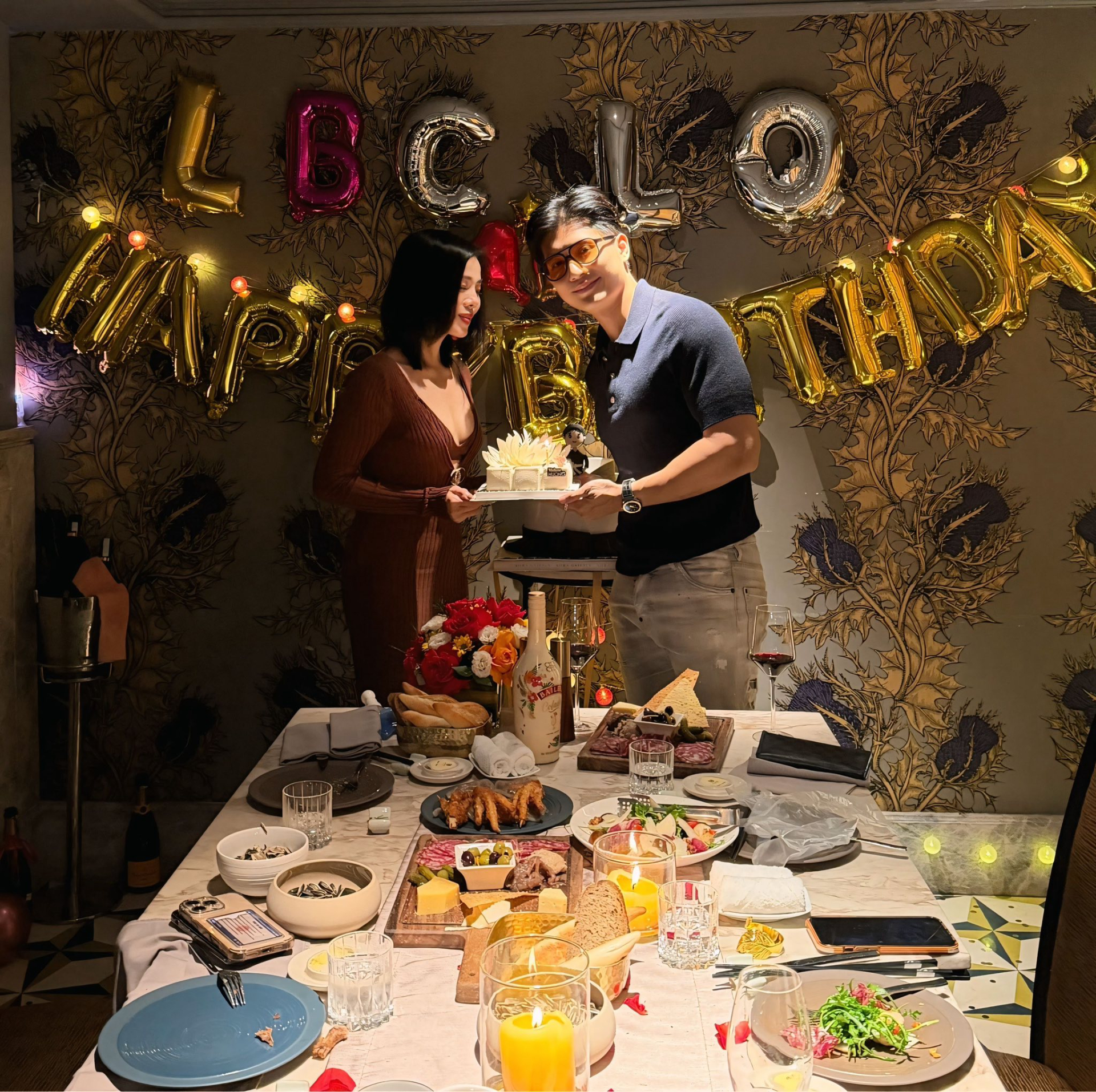 1775219600 887 Nu hoang phong tra U50 duoc trai dep kem 12