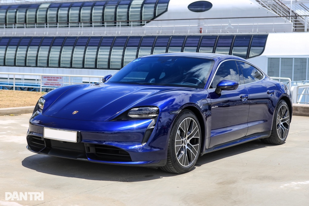 Porsche sẽ tiếp tục làm xe động cơ đốt trong - 3