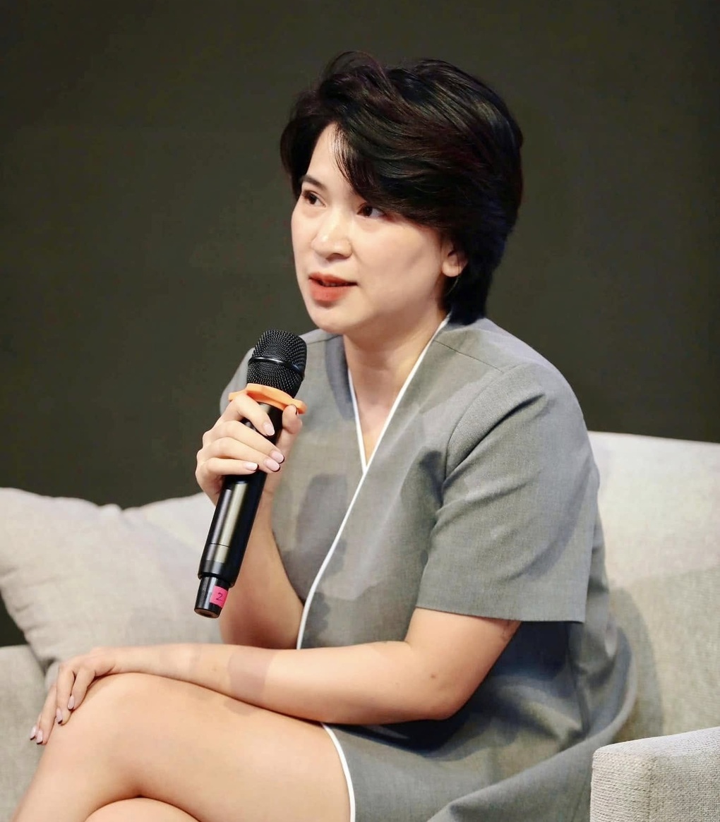 Khách chi 6,8 triệu đồng mua đồ hiệu, ra về tay không vì kế toán nghỉ - 2