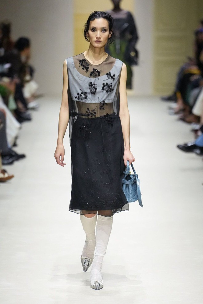 5 công thức giúp bạn trông nữ tính hơn ngay lập tức mà không cần cầu kỳ- Ảnh 5.