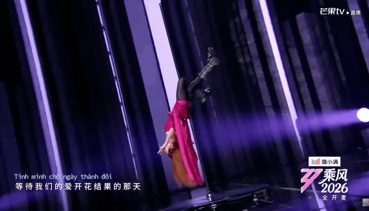 Trang Pháp múa cột, hát 4 thứ tiếng chào sân Đạp Gió bản Trung, cả dàn sao Hoa ngữ “kiêng dè”- Ảnh 5.