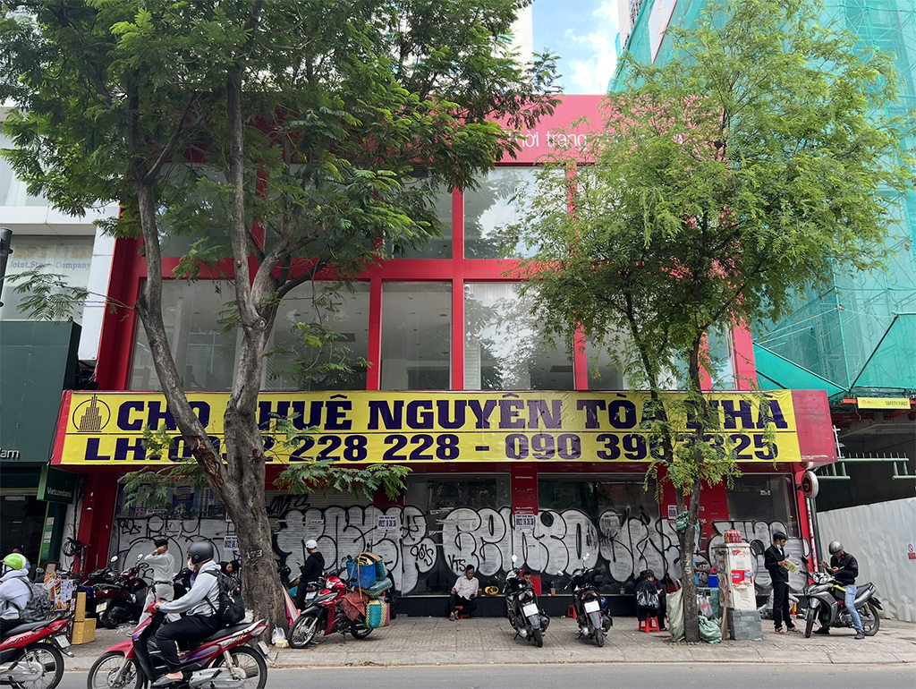 Vì sao kinh tế mặt tiền giảm sức hấp dẫn?- Ảnh 2. Vì sao kinh tế mặt tiền giảm sức hấp dẫn?- Ảnh 2.