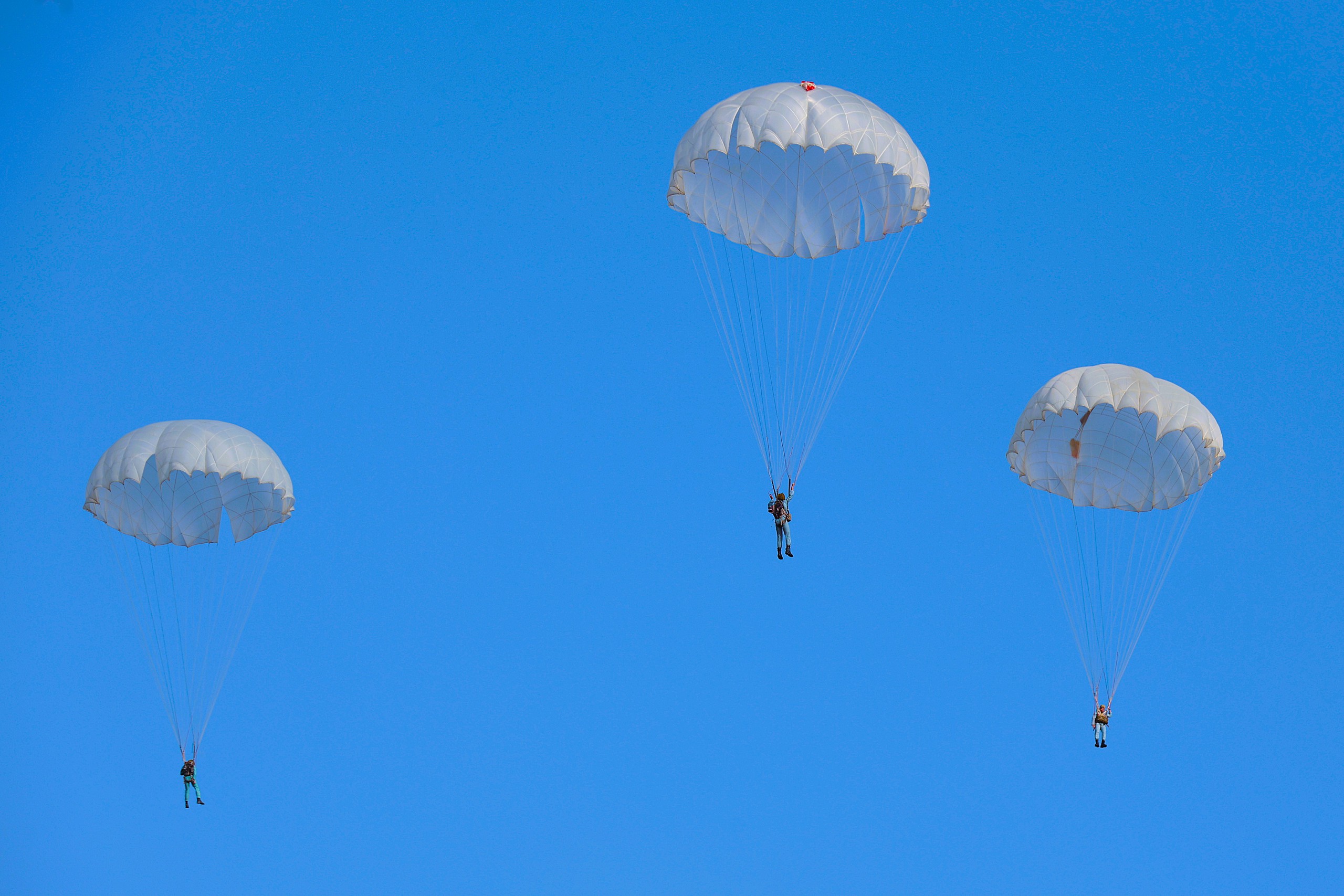 Bộ đội nhảy dù  - Ảnh 17.