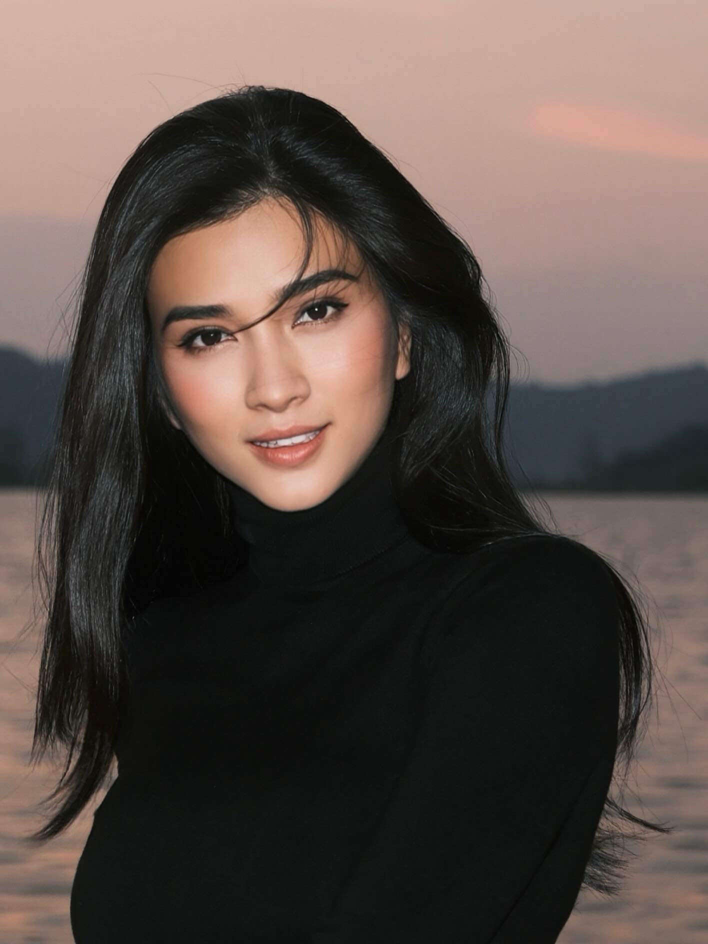 Kim Tuyến bị nghi là mỹ nhân tiếp theo bắt trend nhuộm da nâu- Ảnh 5.