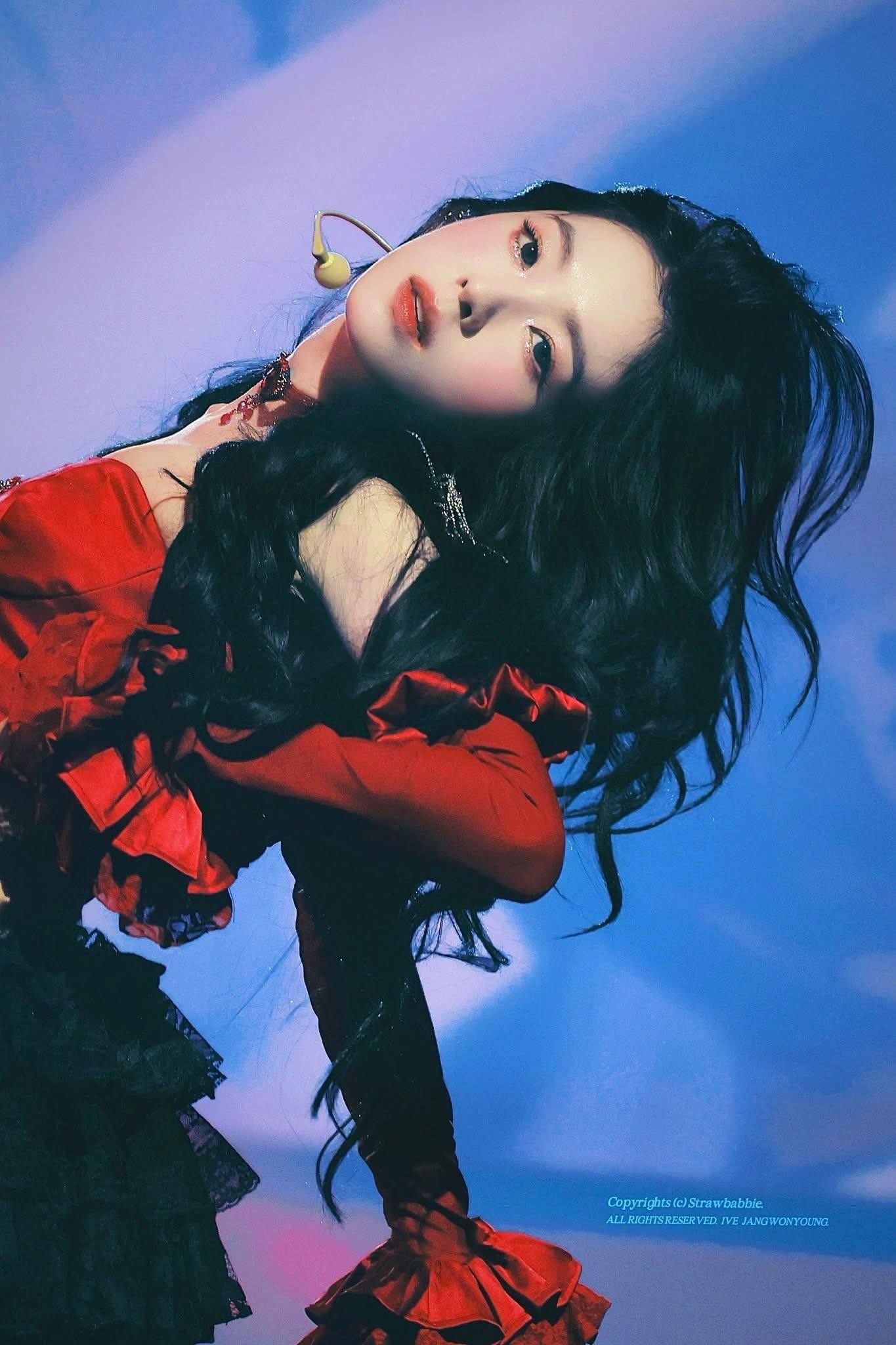 Mỹ nhân đẹp nhất showbiz hết thời: Ra nhạc không ai xem, ngoài nhan sắc chẳng còn gì để nhắc- Ảnh 10.