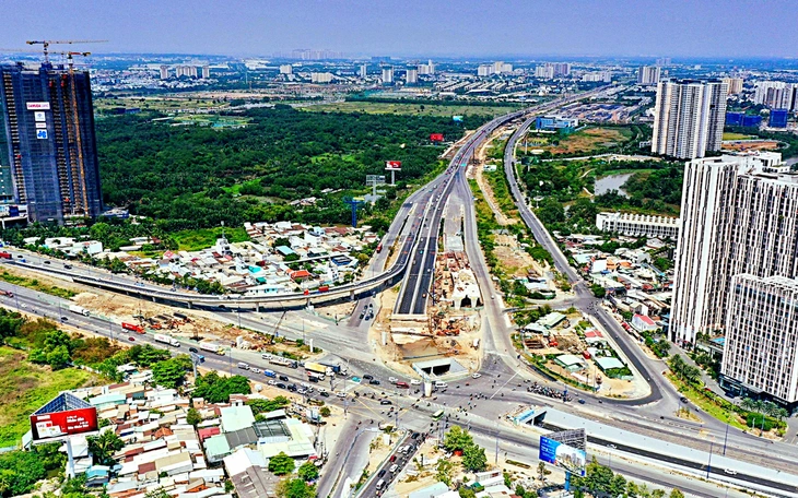 Thủ tướng: Mục tiêu tăng trưởng từ 10% trở lên là không thay đổi - Ảnh 3.