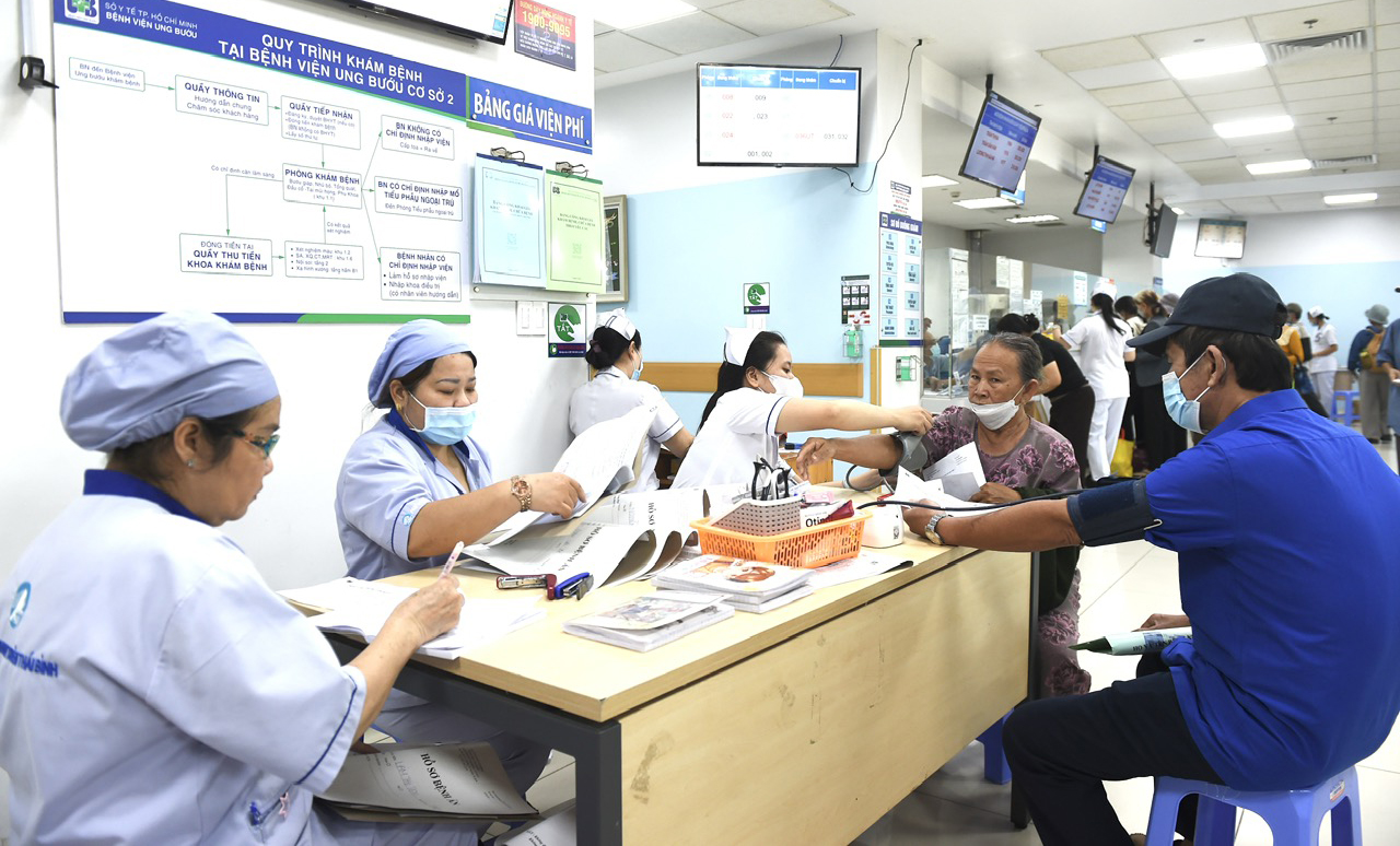 TP.HCM khám sức khỏe miễn phí toàn dân ra sao? - Ảnh 2. khám sức khỏe - Ảnh 2.