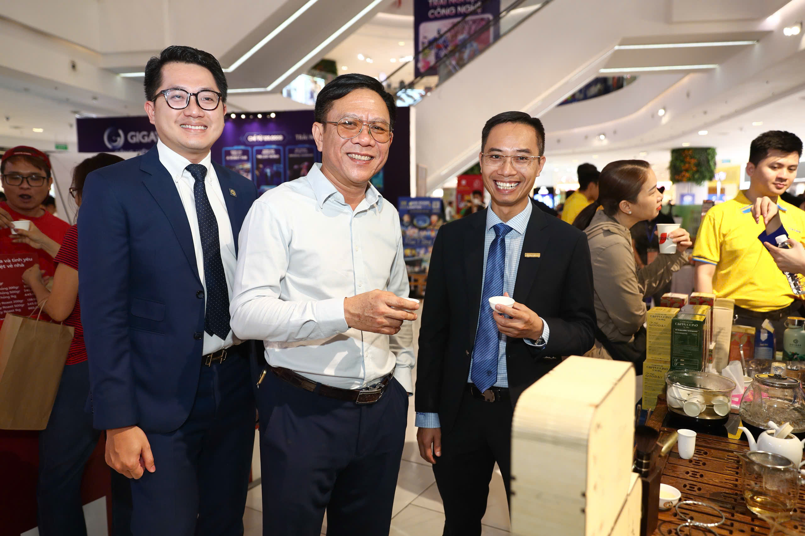 - Ảnh 11. - Ảnh 11.