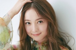 Gu mặc đời thường của 'Sao đẹp nhất Nhật Bản'