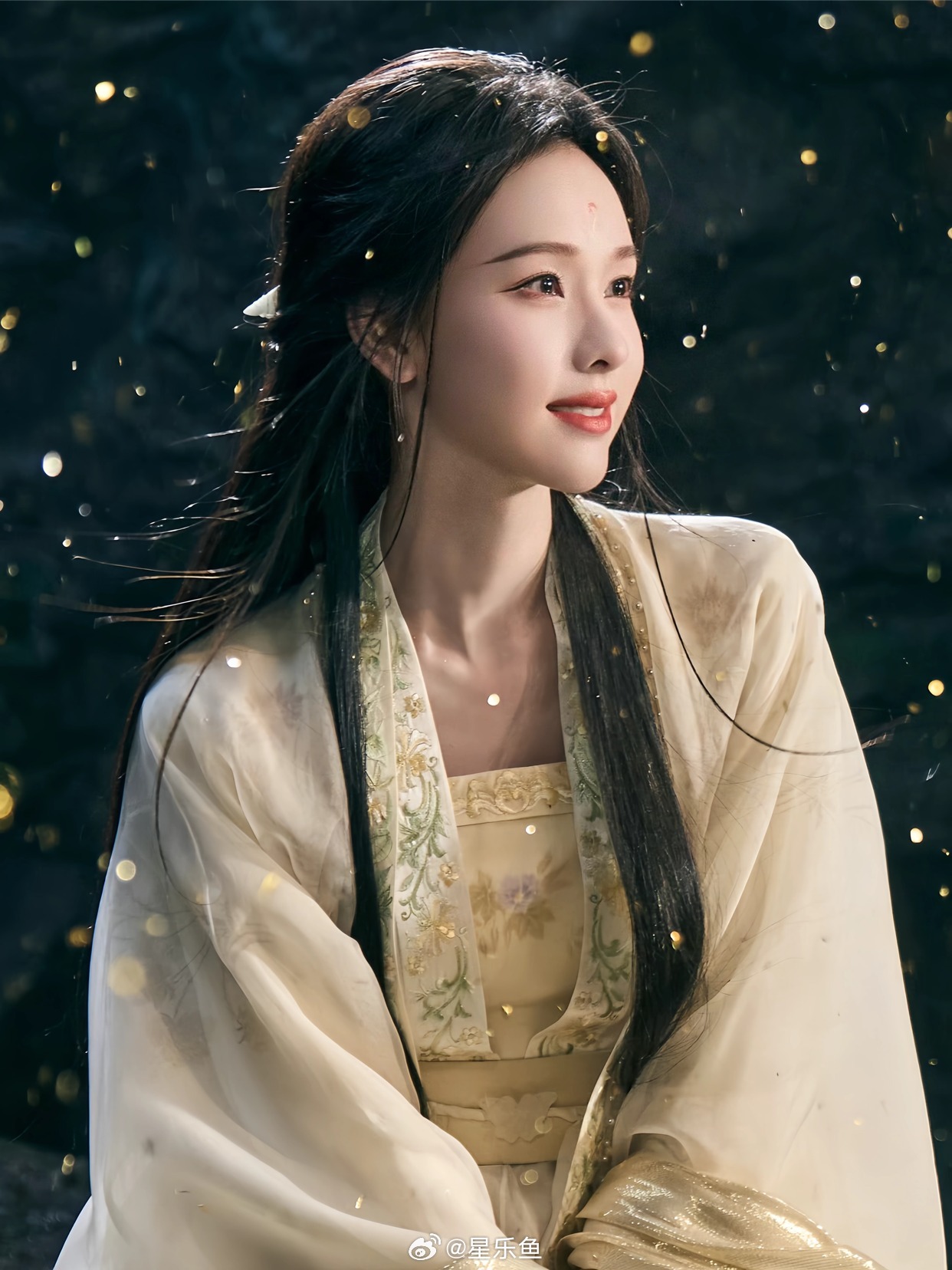 Phim Trung Quốc gây bão với cảnh 18+ siêu cháy: Nữ chính quyến rũ mê hồn, đẹp đến mức dán mắt vào màn hình- Ảnh 8.