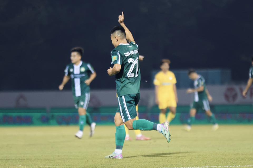 Ngoại binh chơi cực hay, Trường Tươi Đồng Nai thắng dễ Trẻ PVF-CAND: Trở lại ngôi đầu- Ảnh 2.