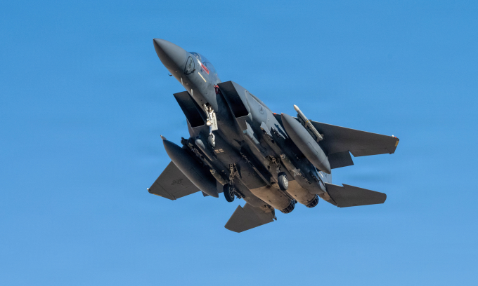 Tiêm kích F-15E Mỹ tham gia chiến dịch tập kích Iran hôm 9/3. Ảnh: USAF