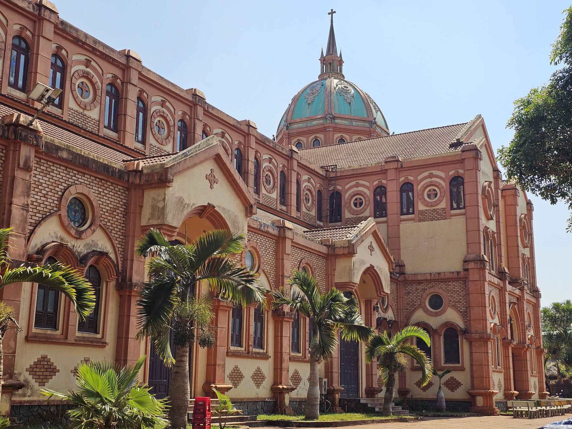 - Ảnh 4. - Ảnh 4.