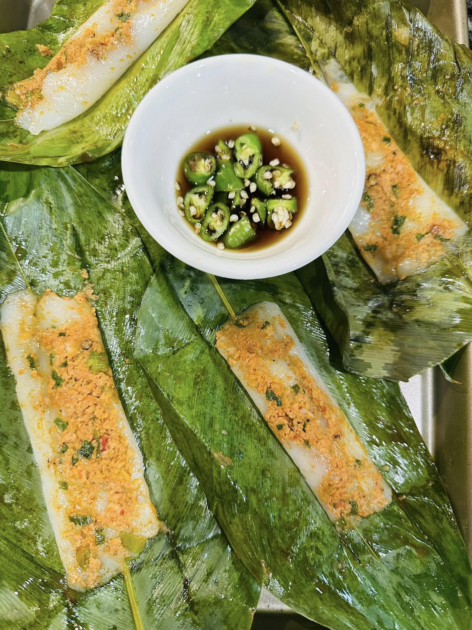 4 Món bánh đặc sản Huế giá rẻ , khách ăn chục chiếc chưa chán - Ảnh 3.