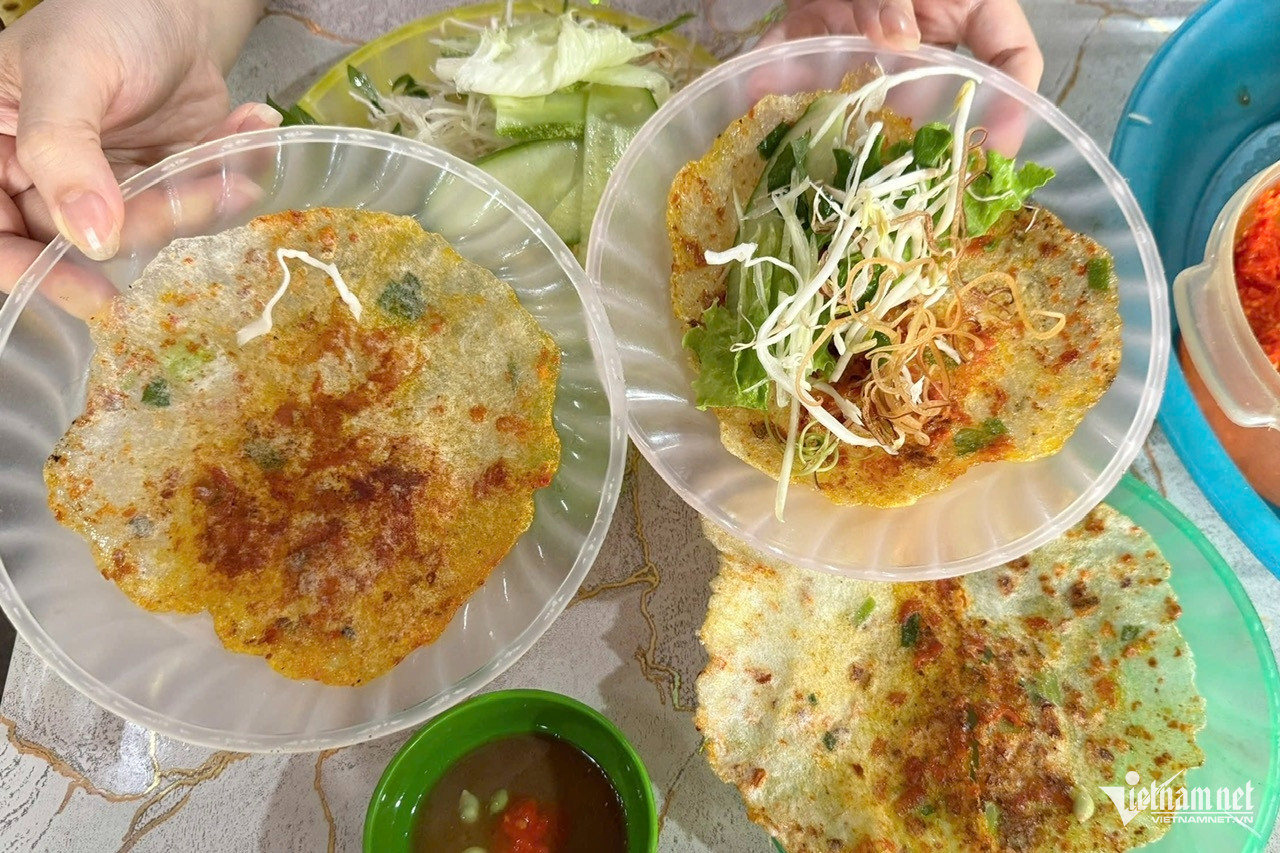 4 Món bánh đặc sản Huế giá rẻ , khách ăn chục chiếc chưa chán - Ảnh 5.