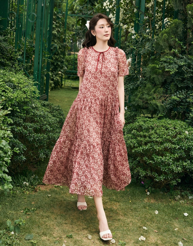 Diện váy suông tơ voan mát nhẹ, nàng tận hưởng thảnh thơi ngày nắng- Ảnh 3.