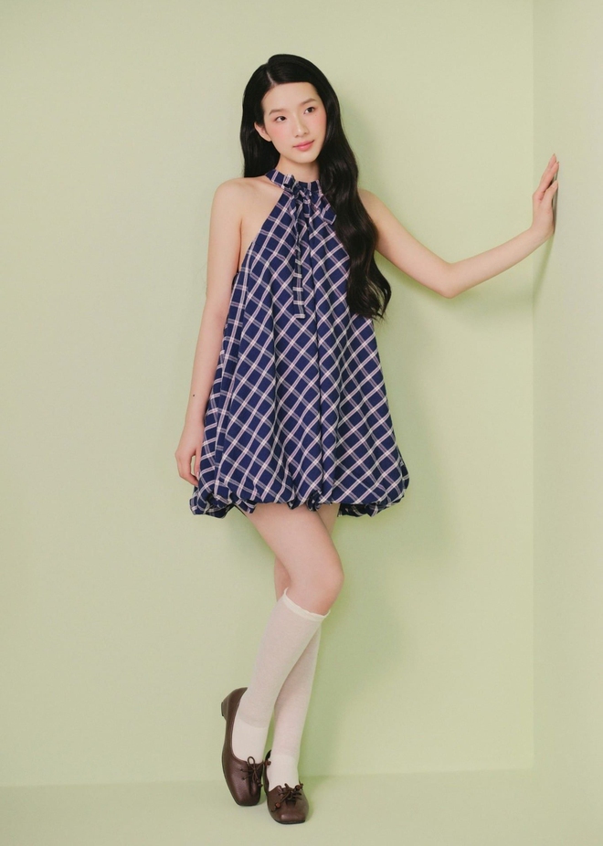 Diện váy suông tơ voan mát nhẹ, nàng tận hưởng thảnh thơi ngày nắng- Ảnh 6.