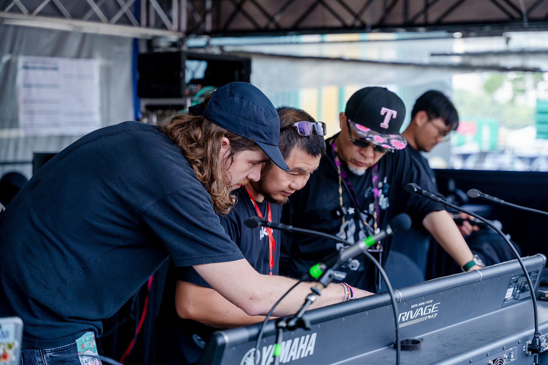 Nhạc sĩ Huy Tuấn và hành trình âm nhạc: Kiên trì là chìa khóa thành công - Ảnh 7.