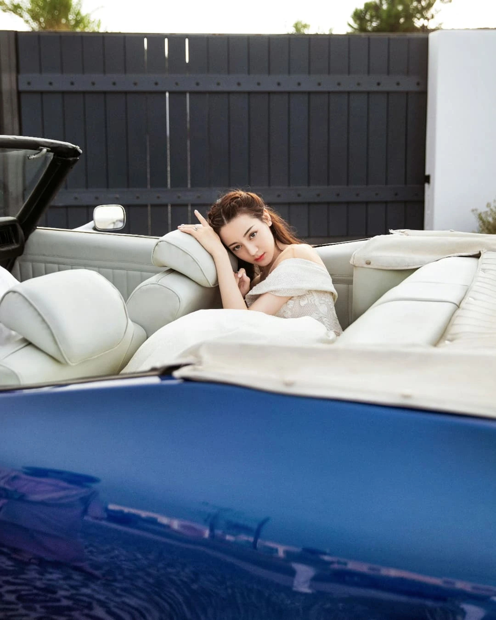 Mỹ nhân mặc váy cưới đẹp nhất showbiz gọi tên Địch Lệ Nhiệt Ba!- Ảnh 13.