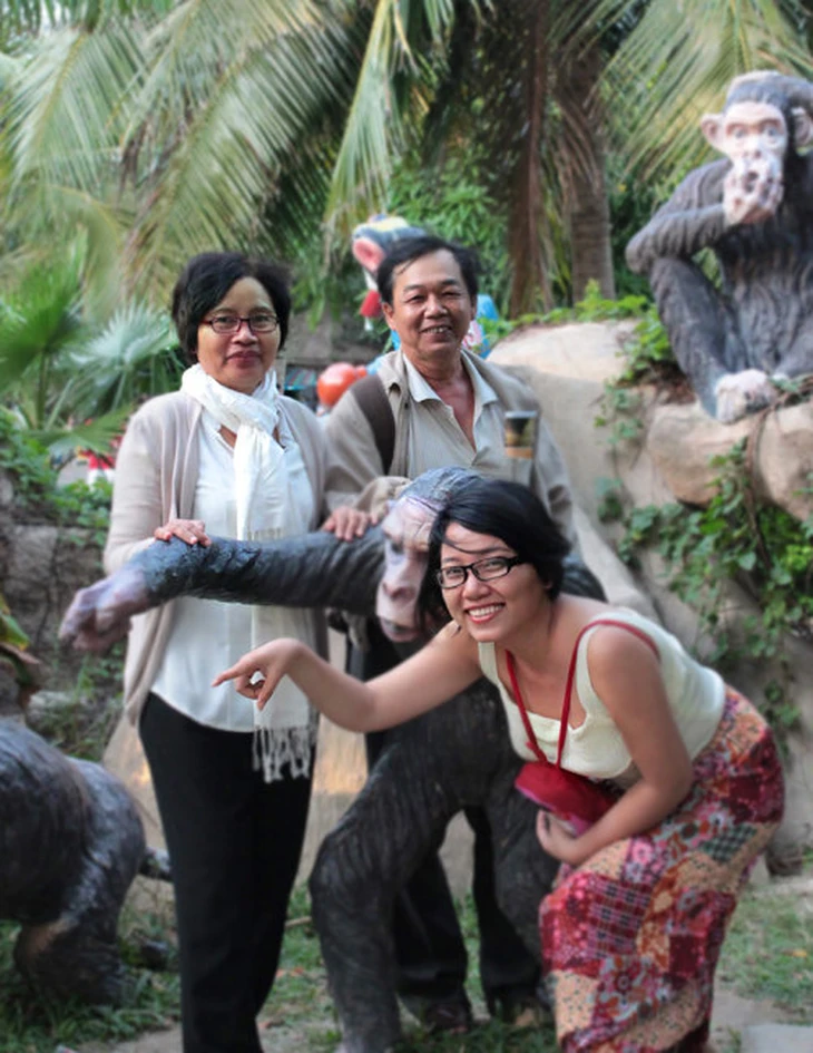 Đưa cha mẹ đi đó đi đây khi còn có thể - Ảnh 2.