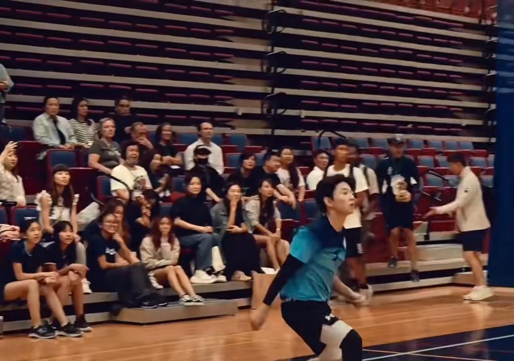 Quý tử thứ 2 nhà Tạ Đình Phong: Mới 15 tuổi đã thành mỹ nam, soi đến thành tích càng choáng váng!- Ảnh 2.