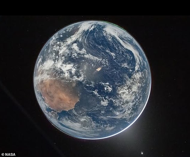 NASA tiết lộ cảnh báo ngay khi Artemis II vừa vượt “điểm không thể quay đầu” trong hành trình tới Mặt Trăng- Ảnh 4.