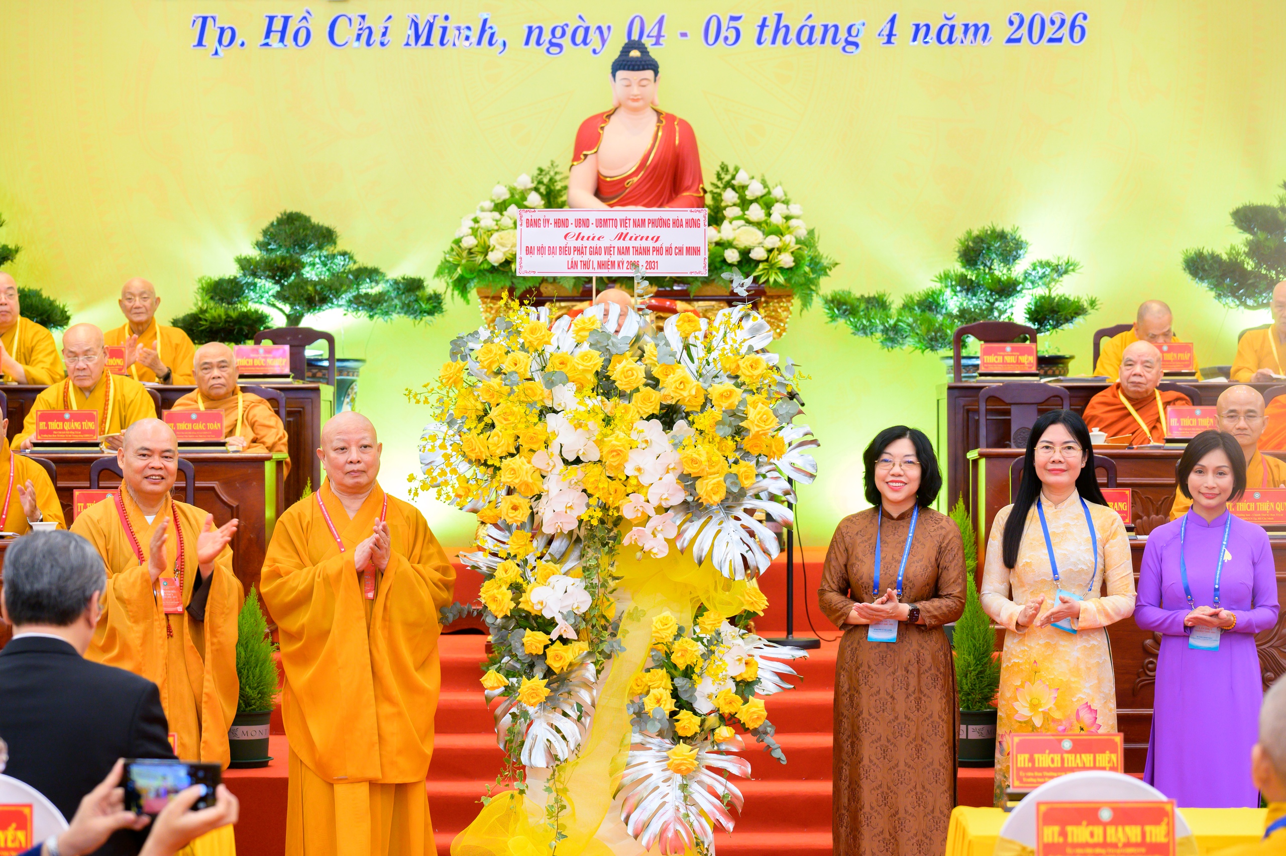 Phật giáo TPHCM đề cao giữ vững kỷ cương trong nhiệm kỳ mới - Ảnh 4.