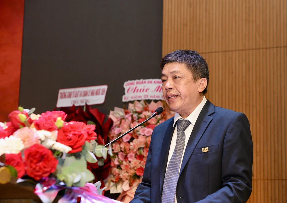 Lễ kỷ niệm 25 năm thành lập Khoa Luật UEH (14).jpg