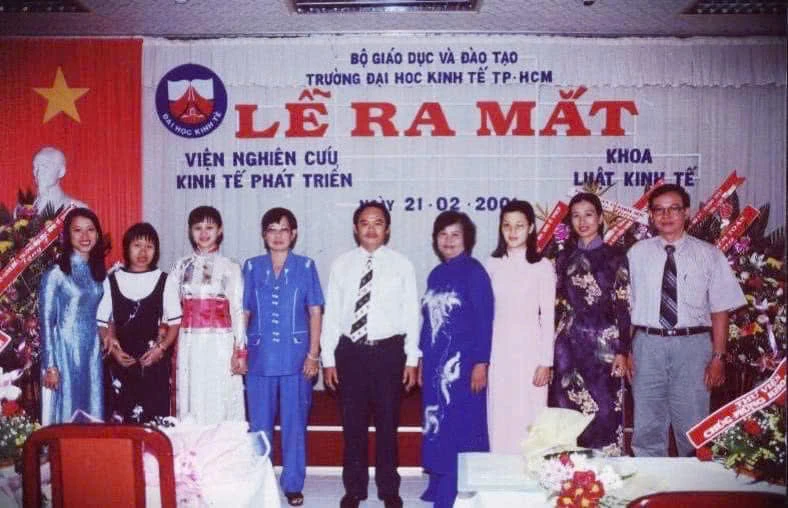 1-Lễ kỷ niệm 25 năm thành lập Khoa Luật UEH.jpg