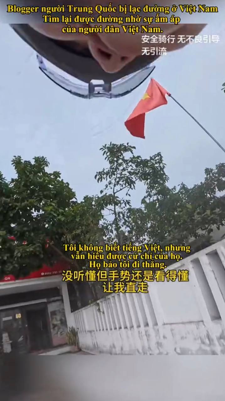 Khách Trung Quốc đạp xe nhầm vào cao tốc Bắc Nam, hoảng loạn cầu cứu người đi đường- Ảnh 4.