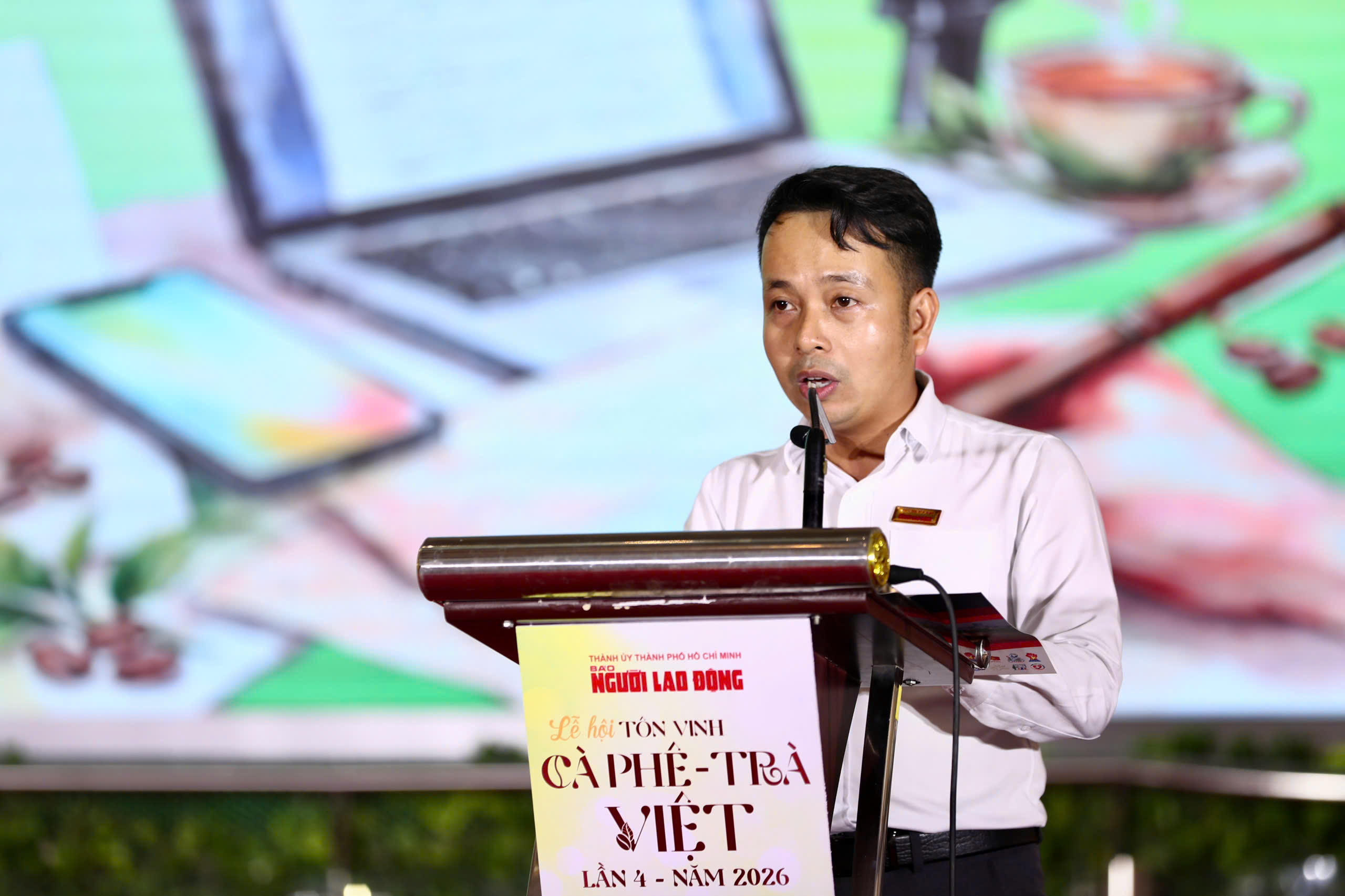 Báo Người Lao Động trao giải cuộc thi viết về cà phê - trà Việt - Ảnh 4.