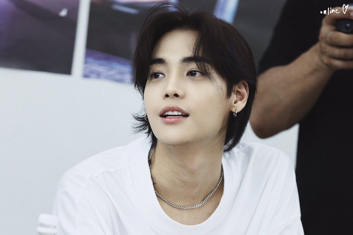 Nam nghệ sĩ đang nổi tiếng thì mất tích kỳ lạ 6 năm, khiến đồng nghiệp lo lắng 