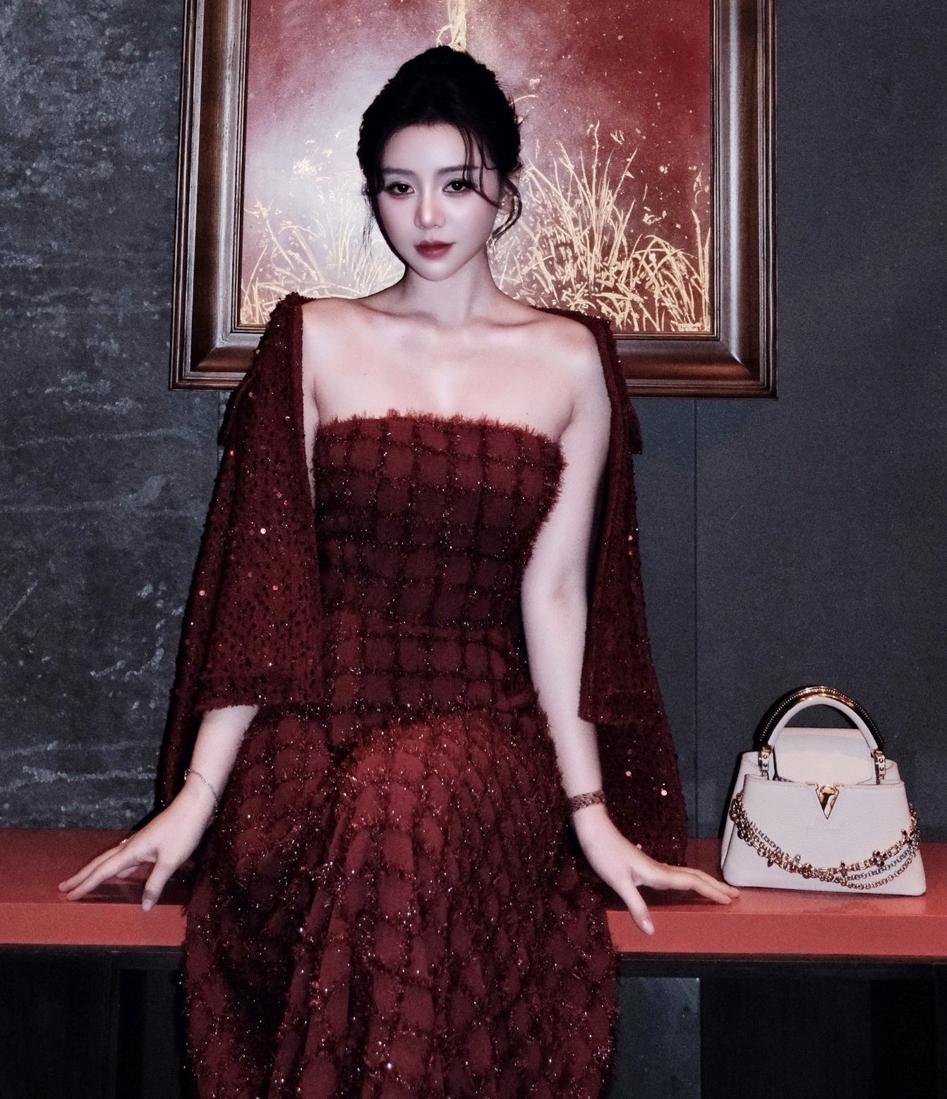 Nhan sắc mỹ nhân Việt này lạ lắm: Ngoài đời được khen đẹp như Phạm Băng Băng, lên phim bị chê nhìn như ma nữ- Ảnh 6.