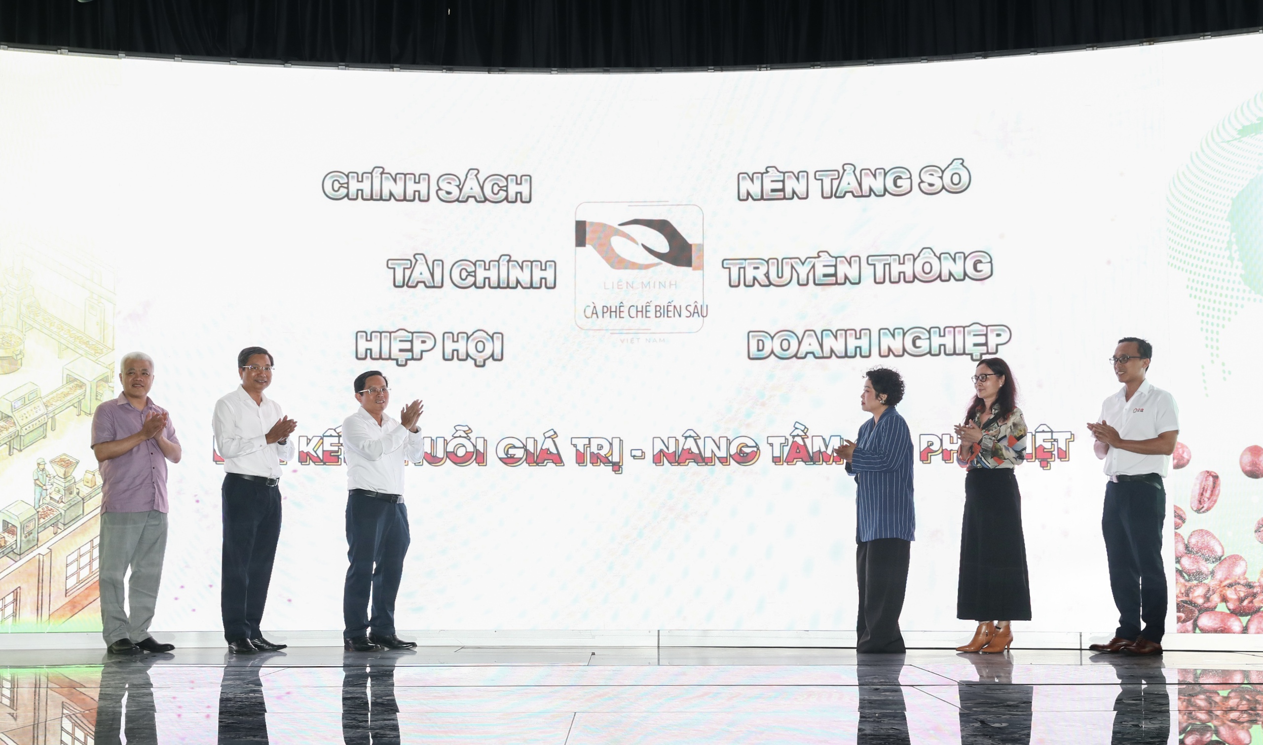 Hành trình cảm xúc của Lễ hội Tôn vinh cà phê - trà Việt 2026 - Ảnh 30.