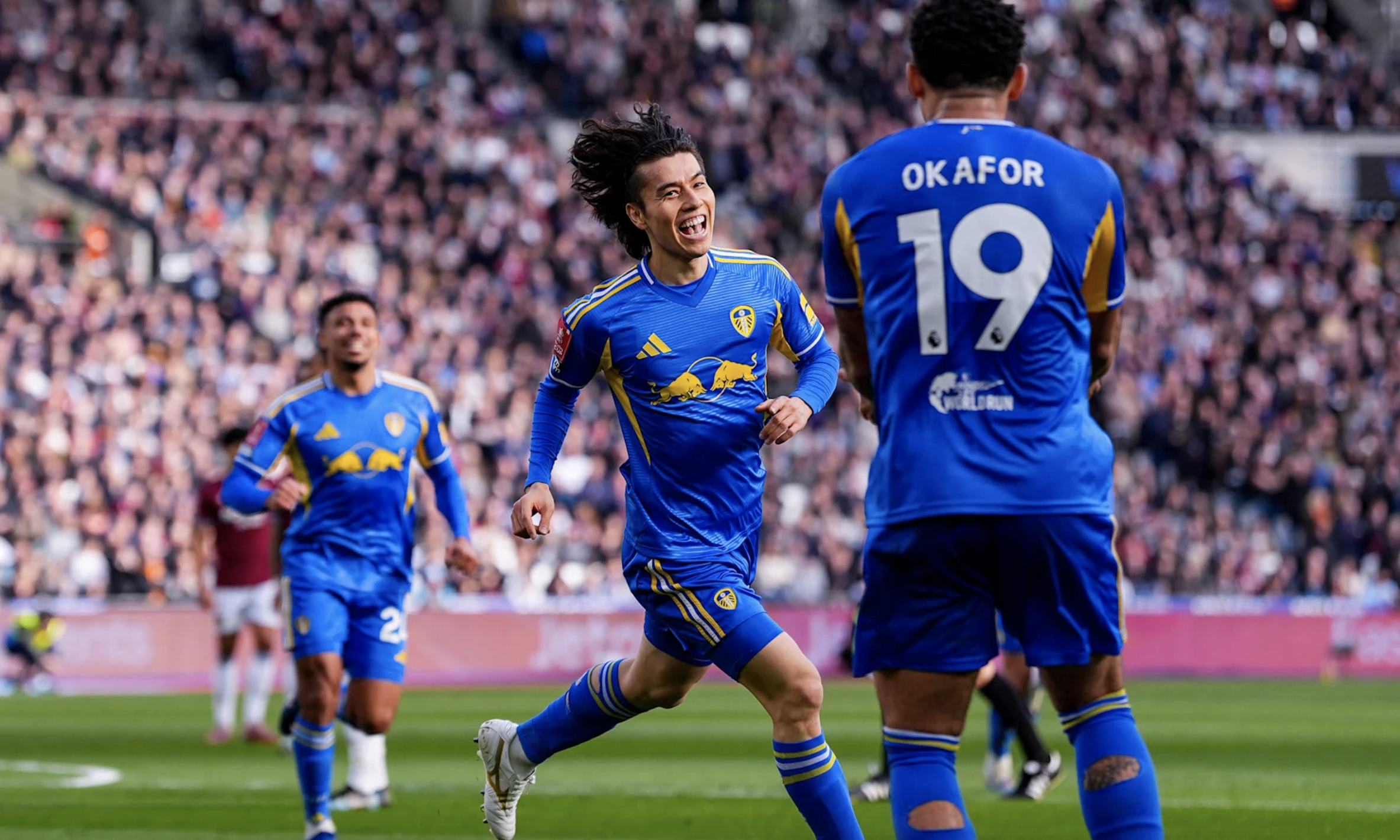 1775432821 318 Dau sung nghet tho Leeds United vao ban ket FA