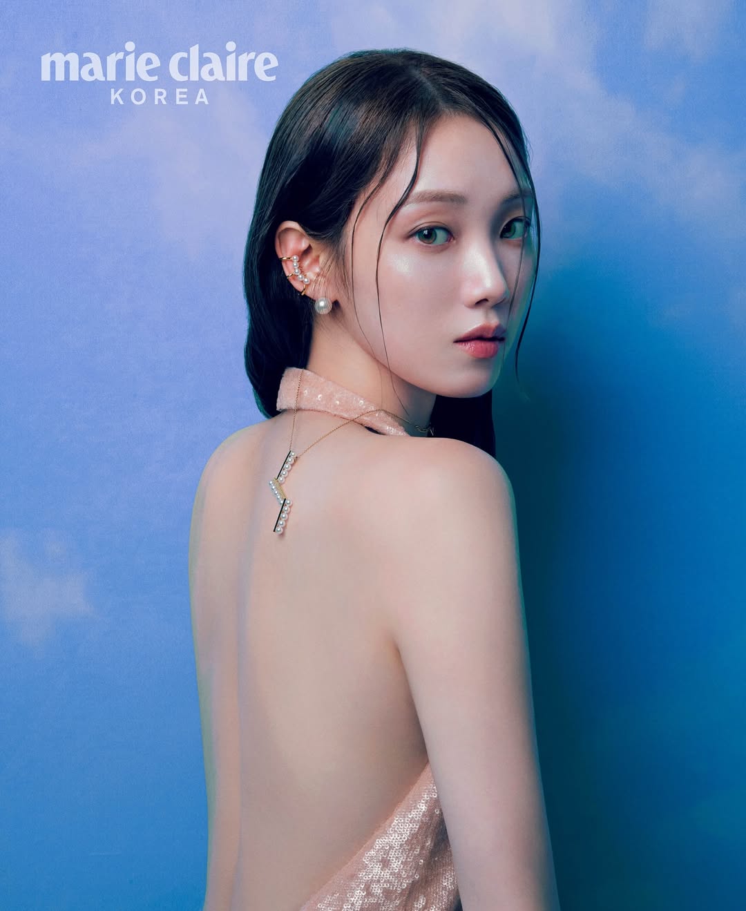 Có mỹ nhân vừa hoá công chúa Jasmine, vẻ ngoài như 