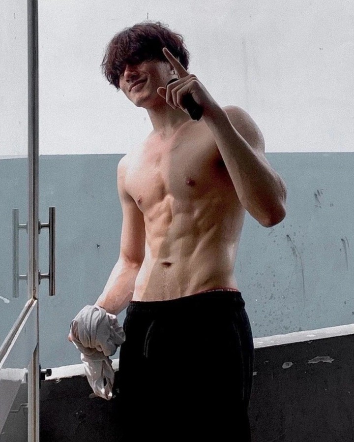 Nam chính phim dẫn đầu phòng vé Việt: Cao 1m86, từng là cầu thủ bóng rổ - 7