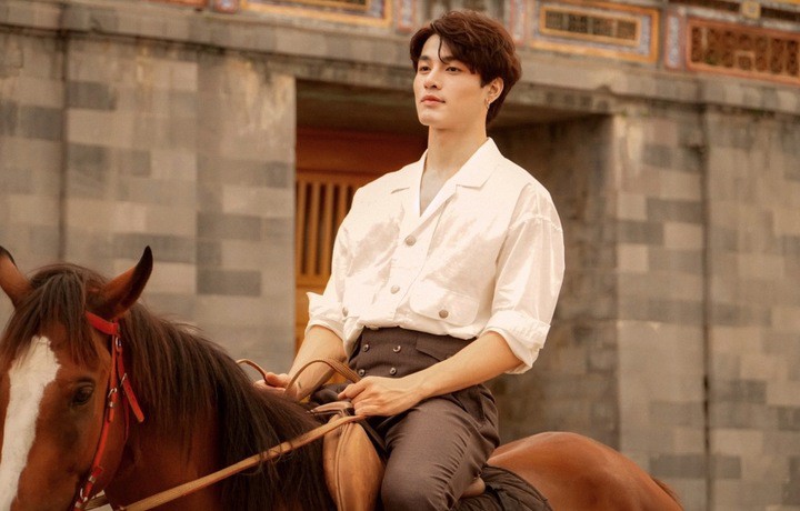 Nam chính phim dẫn đầu phòng vé Việt: Cao 1m86, từng là cầu thủ bóng rổ - 8