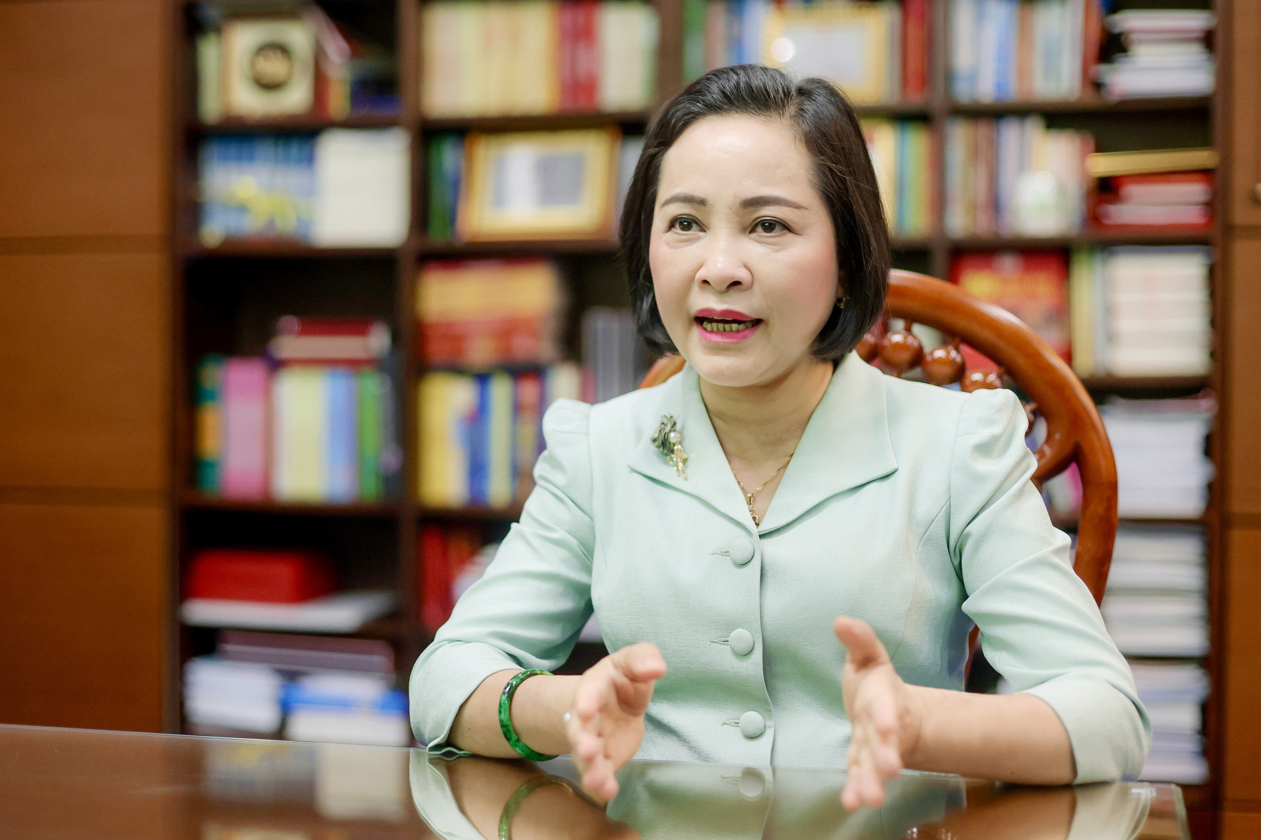 Kỳ họp thứ nhất Quốc hội khóa XVI: Tạo nền tảng pháp lý vững chắc cho sự phát triển - Ảnh 4. Kỳ họp thứ nhất Quốc hội khóa XVI: Tạo nền tảng pháp lý vững chắc cho sự phát triển - Ảnh 1.