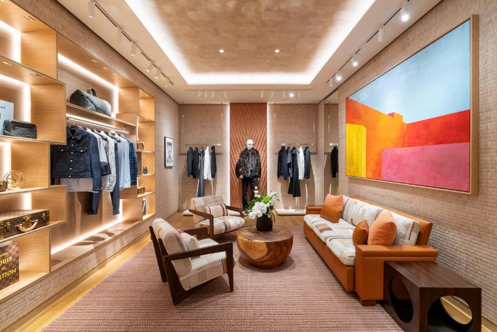 Louis Vuitton mang tinh thần viễn du vào cửa hàng Menswear đầu tiên tại Việt Nam- Ảnh 4.