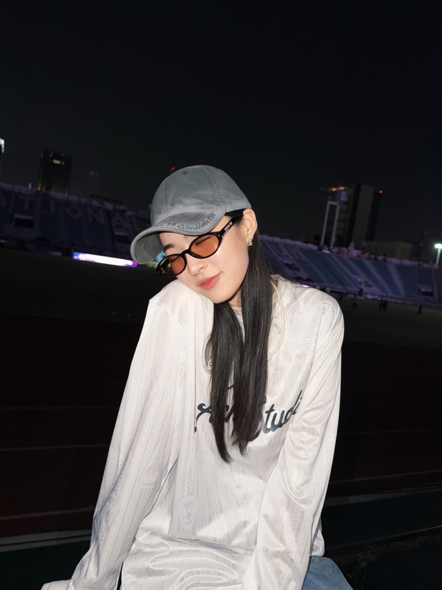 Ngày hè rực nắng không thể thiếu mũ lưỡi trai thời thượng- Ảnh 3. Ngày hè rực nắng không thể thiếu mũ lưỡi trai thời thượng- Ảnh 3.